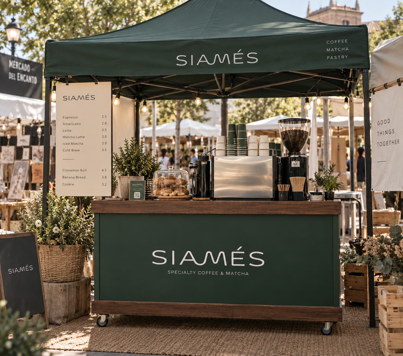 Puesto de Siamés en un mercado